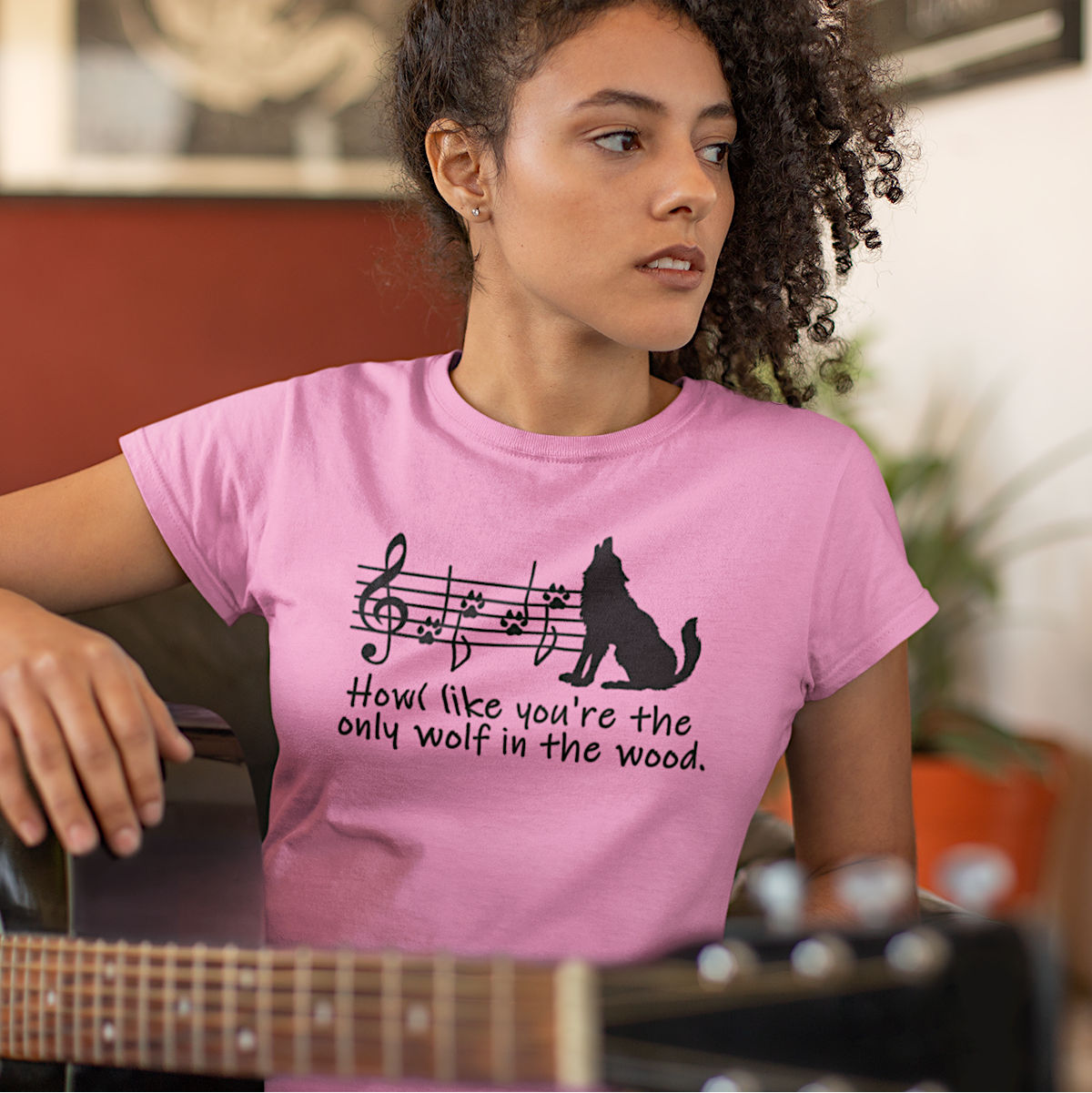 image_howl_pink_woman_guitar_24290_x1200